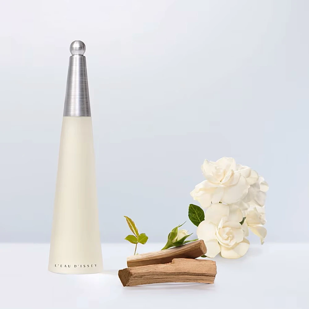 set-cadou-issey-miyake-leau-dissey-edt-50ml-lotiune-de-corp-50ml-femei-301548-3.png
